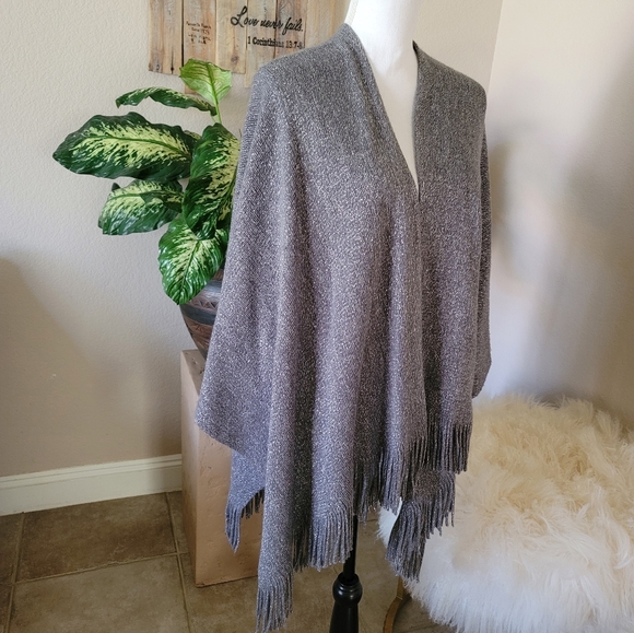 Shimmery Wrap - Picture 8 of 10